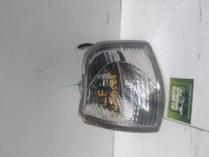 Ford Explorer UT 2001-2006 L Corner Light
