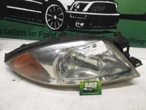 Ford Fairmont AU2 04/2000 - 09/2002 R Headlight