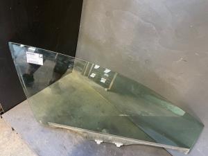 Nissan Tiida C11 2004-2007 RF Door Glass