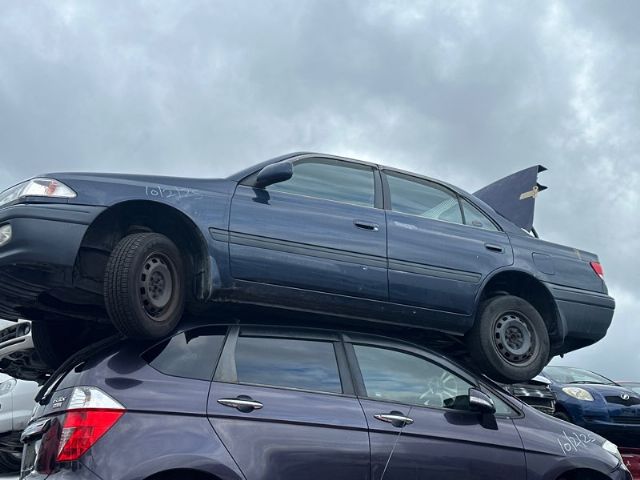 Toyota Carina AT211