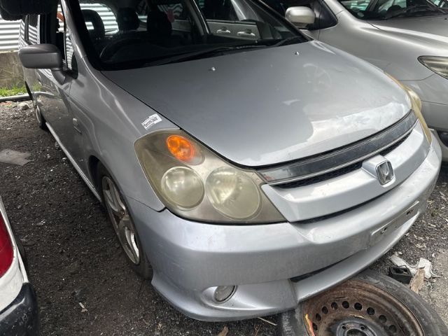 Honda Stream RN3 2001-2006