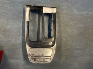 Jaguar XJ Series XJ Gearshift Surround / Trim