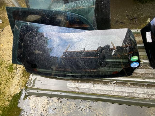 Toyota Porte/Spade XP140 Spade 2012-2019 Tailgate Glass