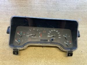 Jeep Jeep Wrangler TJ 1997-2006 Instrument Cluster
