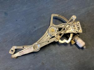 Mercedes-Benz ML W163 1998-2005 LF Door Elec Regulator