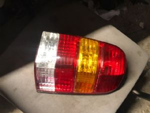 Ford Escape XLT 2009 - 2010 R Tail Light