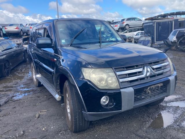 Mitsubishi Pajero V93W