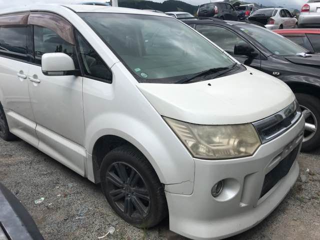 Mitsubishi Delica CV5W