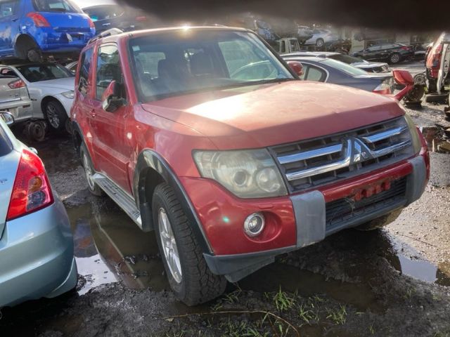 Mitsubishi Pajero V87W
