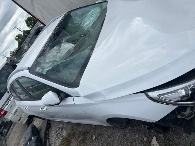 Hyundai i30 AH381
