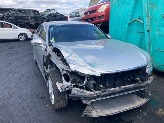 Toyota Crown AWS210 2015-2020