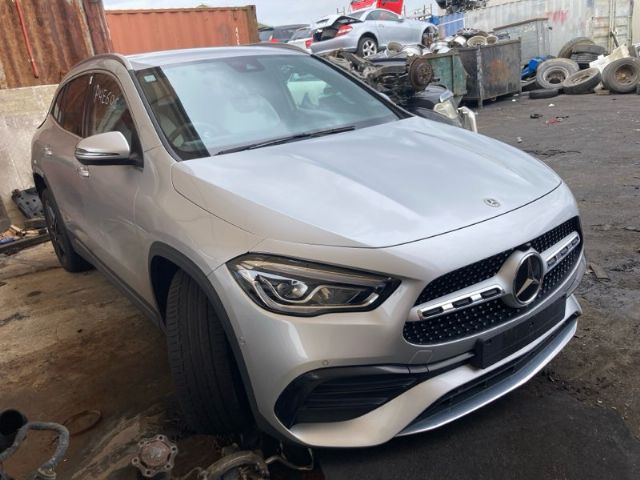 Mercedes-Benz GLA200 H247 2020-on