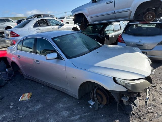 BMW 5 Series E90 525i