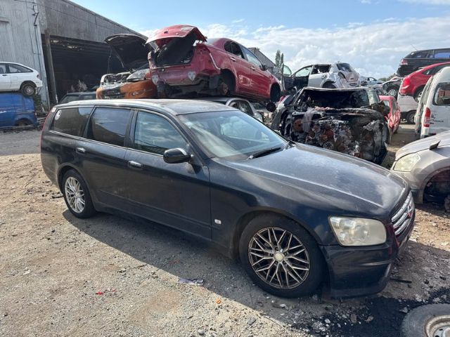 Nissan Stagea M35 2001-2004