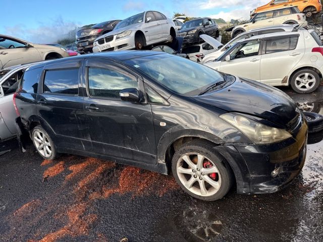 Toyota Wish ANE11 2003-2009