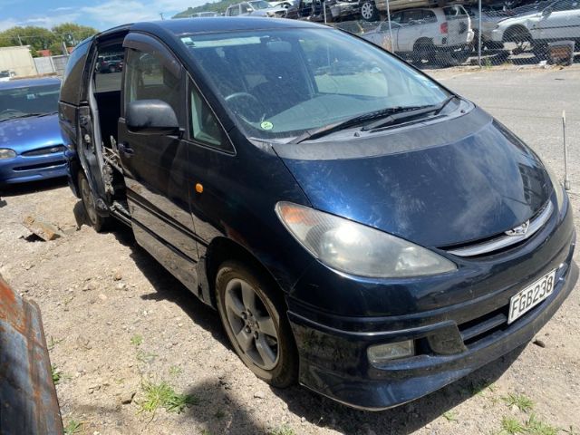 Toyota Estima MCR30