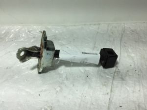 Mitsubishi Lancer CF RF Pillar Door Striker Catch