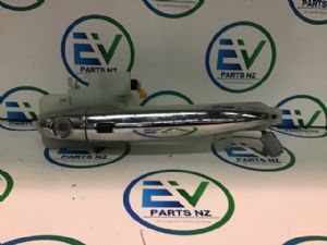 KIA Mentor FA2 12/96-04/98 RF Door Exterior Handle (Smart Button) Type