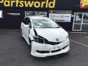 Toyota Wish ZGE20