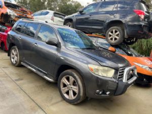 Toyota Kluger GSU45 08/07>