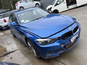 BMW 3 Series  320i E90
