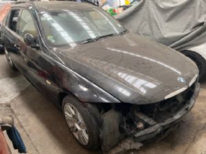 BMW 3 Series  323
