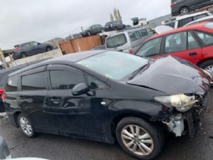 Toyota Wish ZGE 2009-2017