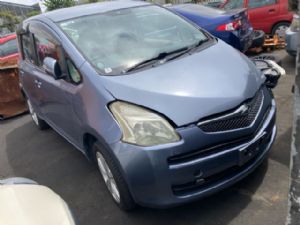 Toyota Ractis SCP100 2005-2009