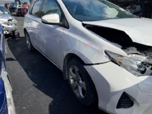 Toyota Corolla ZRE182