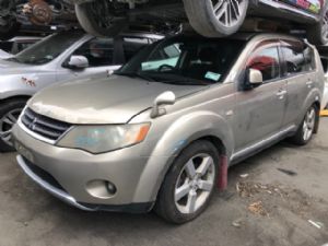Mitsubishi Outlander CW5W 2006-2012