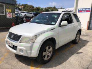 Suzuki Grand Vitara JB424