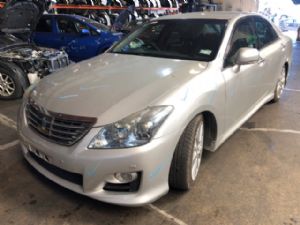 Toyota Crown GWS204 2008-2012