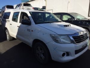 Toyota Hilux KUN26 4WD 11/2013-03/2015