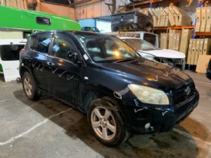Toyota RAV4 ACA36