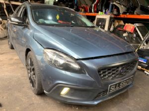 Volvo V40 P1 2012-2015