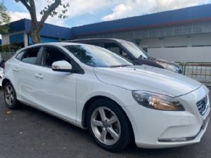Volvo V40 P1 2012-2015