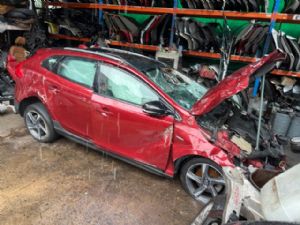 Volvo V40 P2 2016-2018