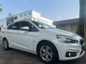 BMW 218i F45