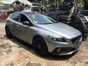 Volvo V40 P1 2012-2015