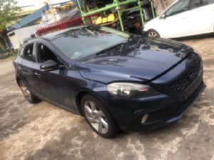 Volvo V40 P1 2012-2015