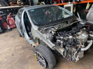 Volvo V40 P1 2012-2015