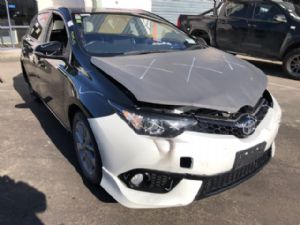 Toyota Corolla ZRE182