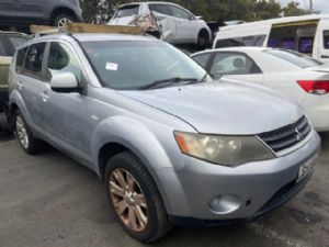 Mitsubishi Outlander CW5W 2006-2012