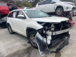 Toyota Kluger GSU45 08/07>