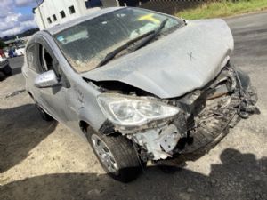 Toyota Aqua NHP10 2011-2015