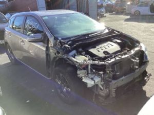 Toyota Corolla ZRE182