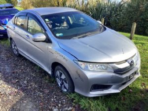 Honda Grace GM4
