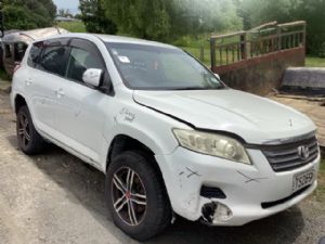 Toyota Vanguard ACA38