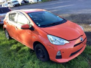 Toyota Aqua NHP10 2011-2015