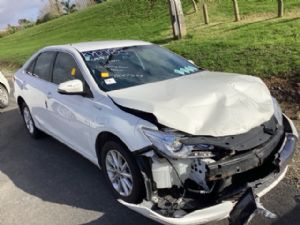 Toyota Camry AVV50